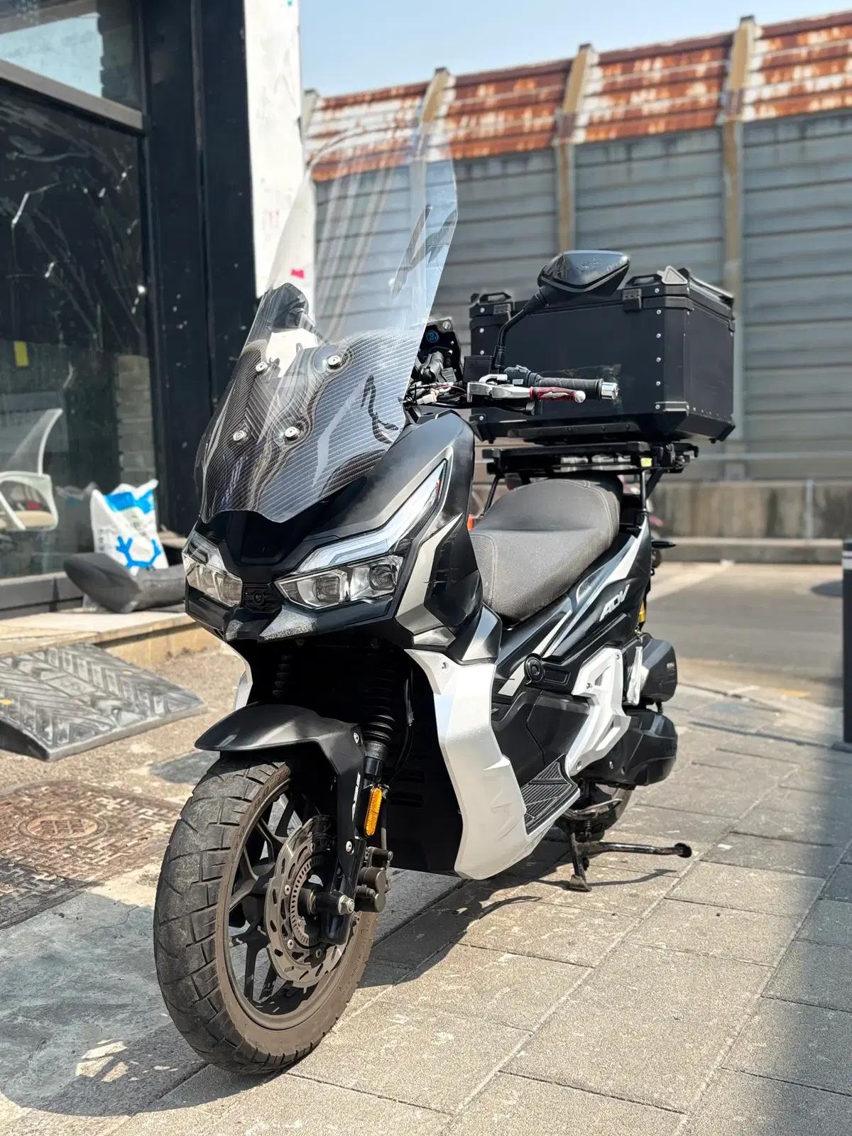 24년식 한솜 adv125 판매합니다 (순정 블박 장착)