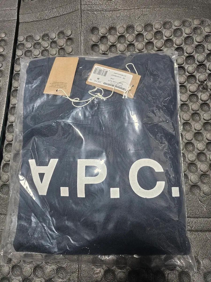 A.P.C. 다크네이비 맨투맨 M 새상품