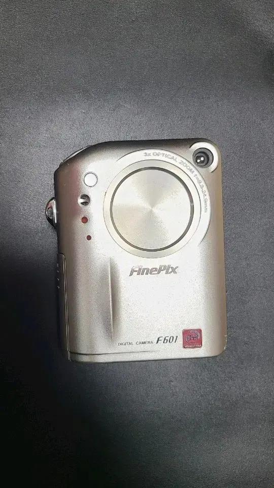 후지필름 FinePix F601 디지털 카메라 (작례 포함)