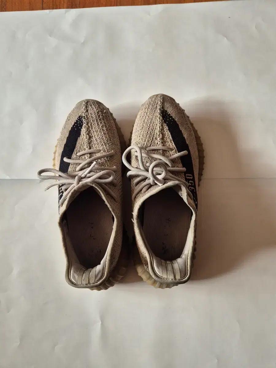 YEEZY BOOST 350 V2 - SLATE/CORE BLACK