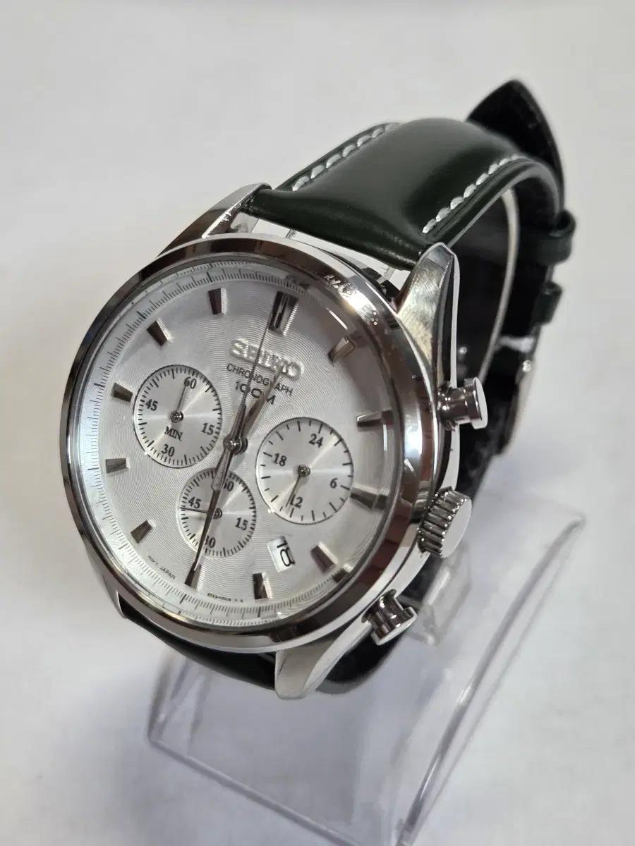 세이코 Neo Classic Chronograph (새제품급)