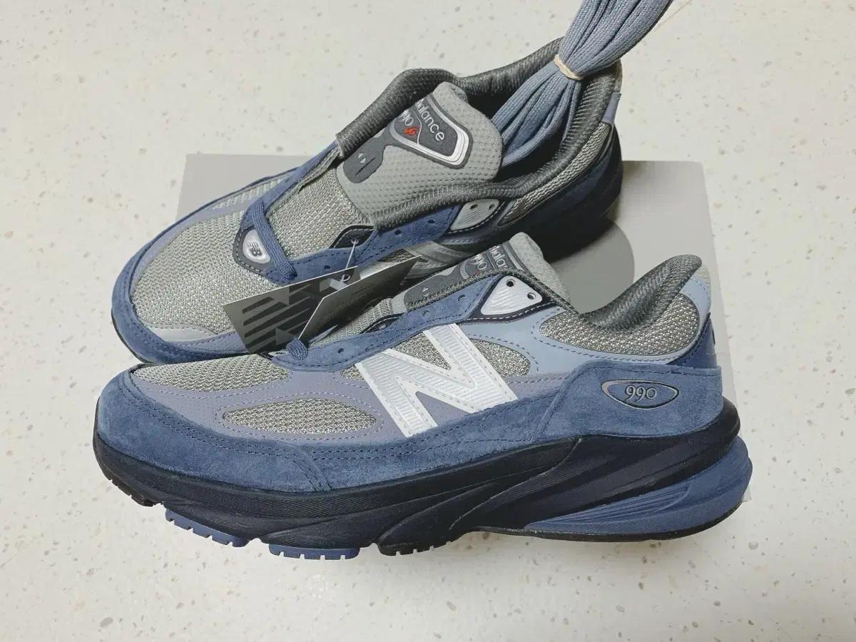 뉴발란스 990V6 270
