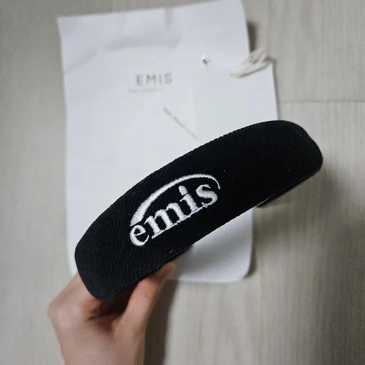 이미스(EMIS) 코듀로이 와이드 헤어밴드 이미스 머리띠 블랙색상 판매