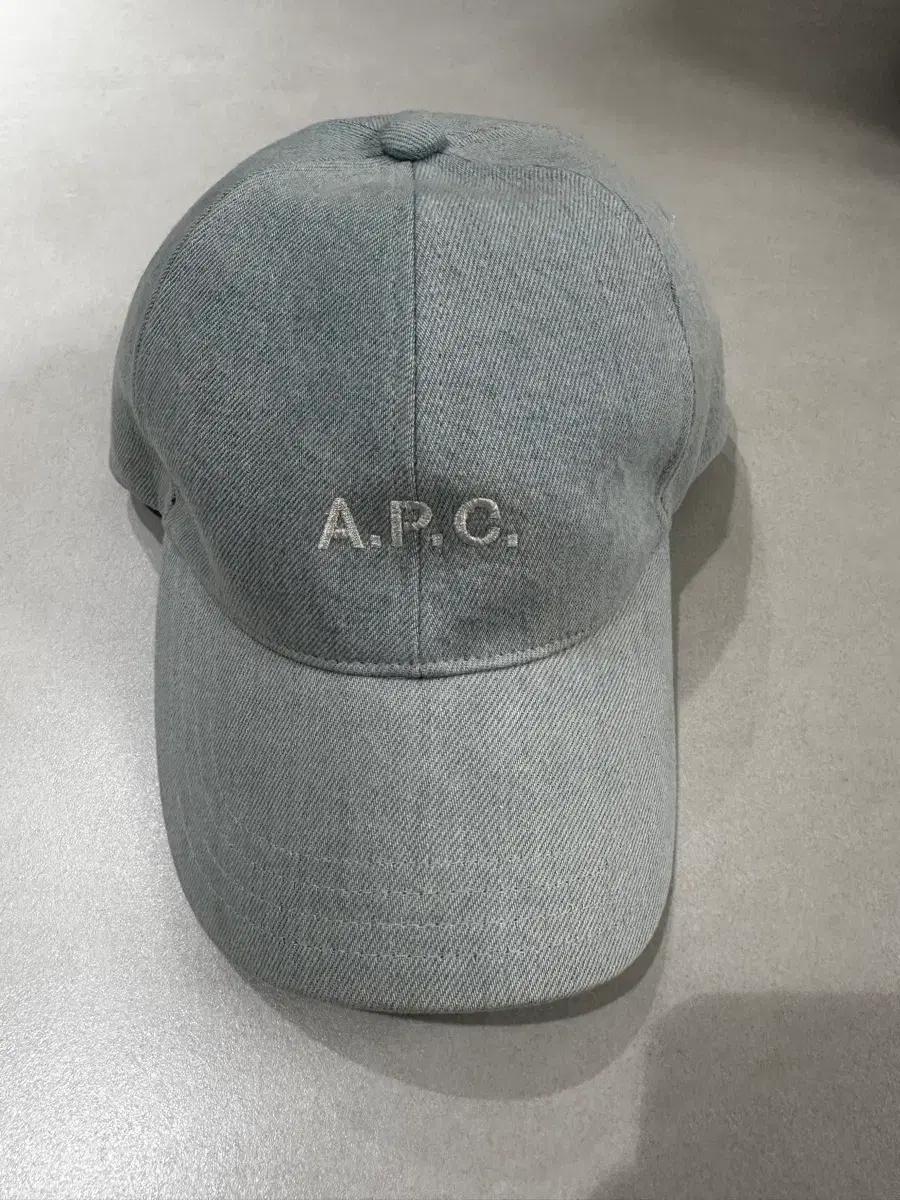 아페쎄(APC) 볼캡 판매
