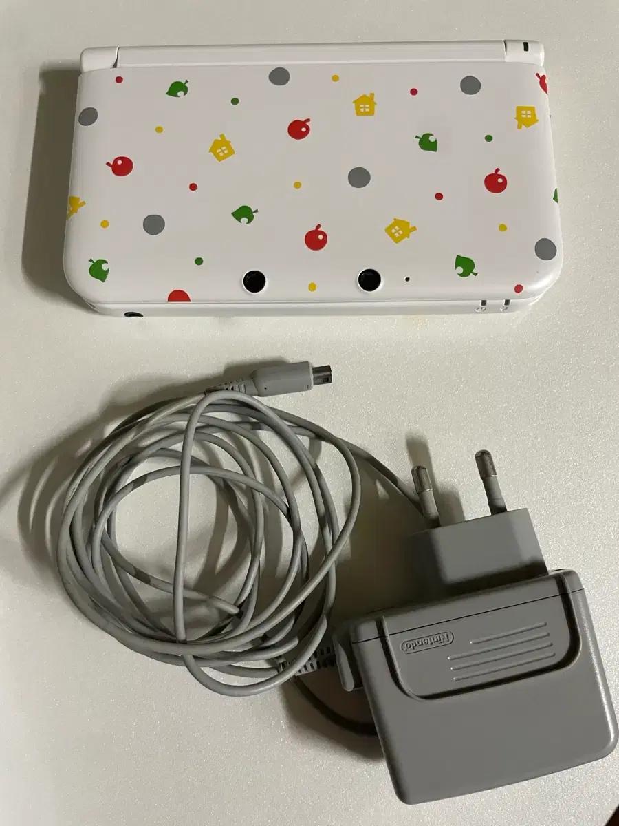 닌텐도 3DS XL 튀동숲 에디션 구큰다수 + 충전기