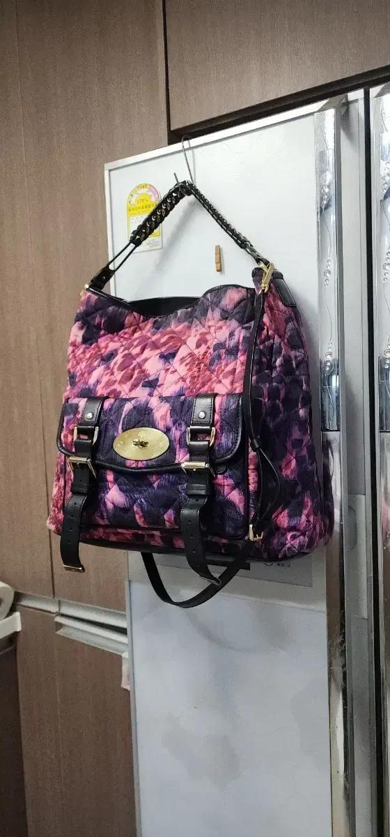 멀버리 멀티컬러 호보백