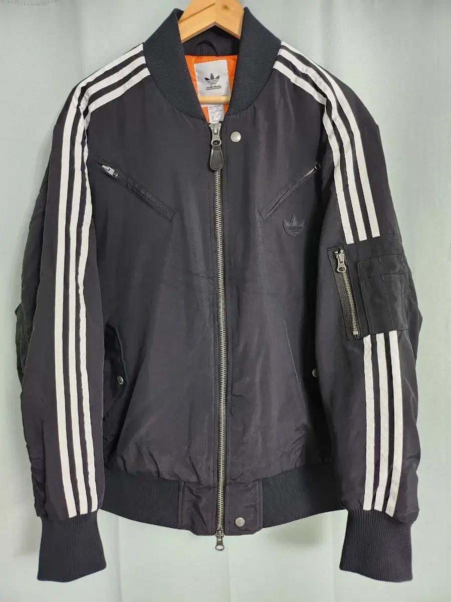 [ 2XL , 새상품 ] 아디다스 오리지널스 뉴 패디드 자켓 JD3743