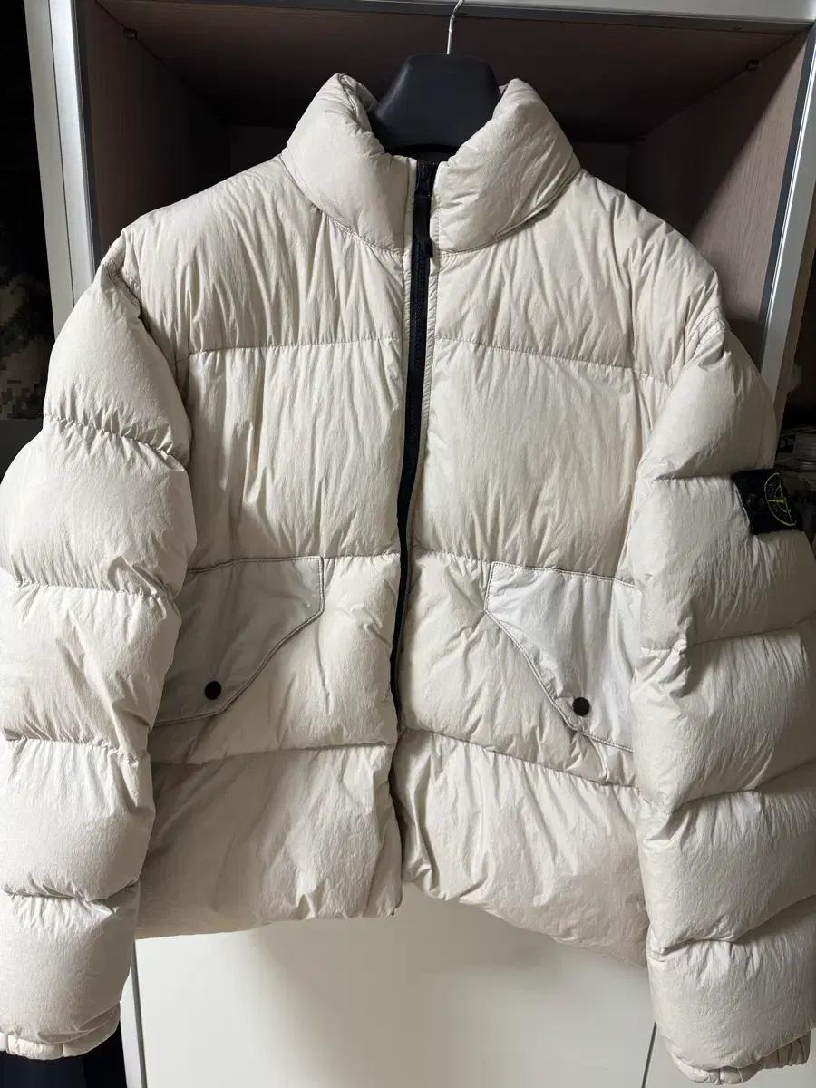 [L] 23FW 스톤아일랜드패딩