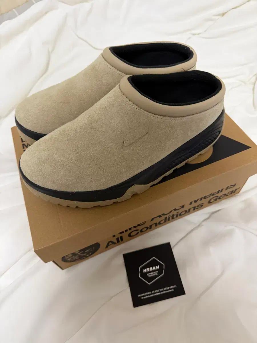 나이키 ACG 루퍼스 라임스톤 팝니다. 275mm (급처)
