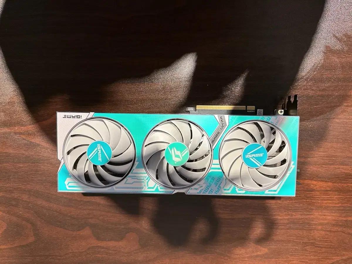 RTX4070 12g 화이트 그래픽카드 엔비디아 지포스