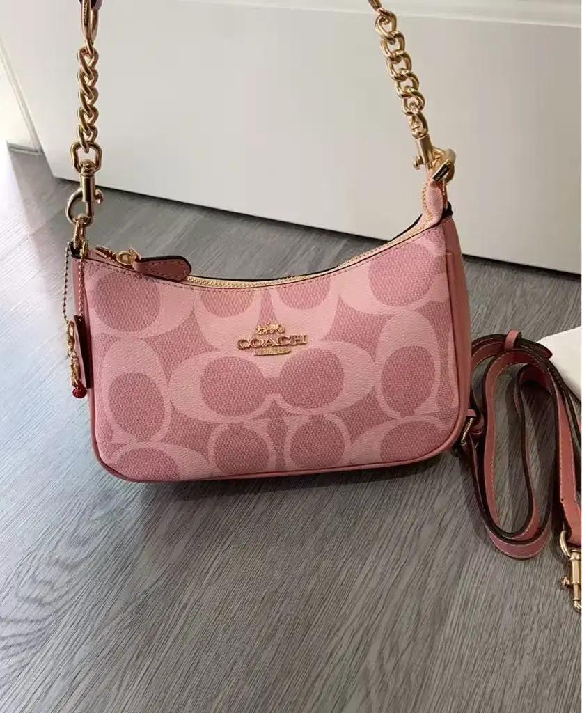 COACH   테리사쿠라핑크 소녀하트 사이즈25cm