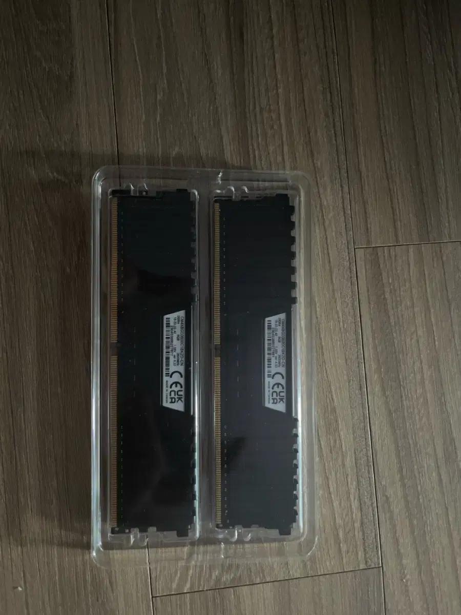 커세어 DDR4 8GB 3600MHz 램 2개
