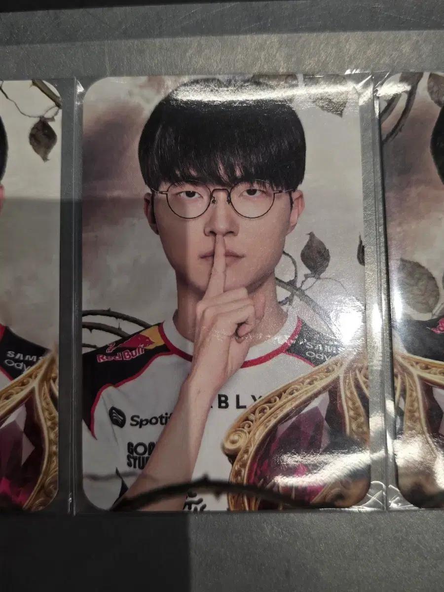 T1 베캠 페이커 포카 티원 베이스캠프 스택 팀룸 이벤트 포토카드