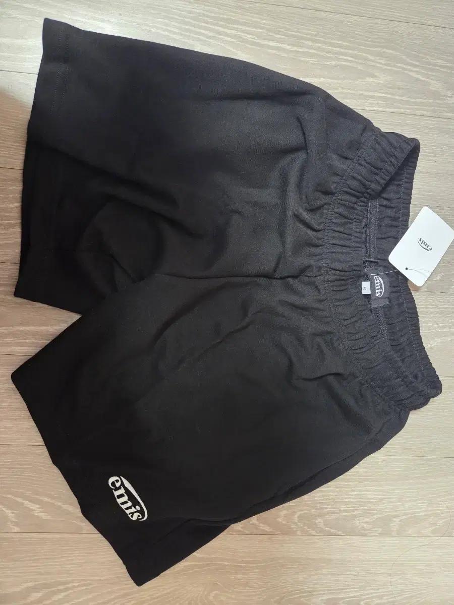 emis 이미스 블랙 반바지 S사이즈