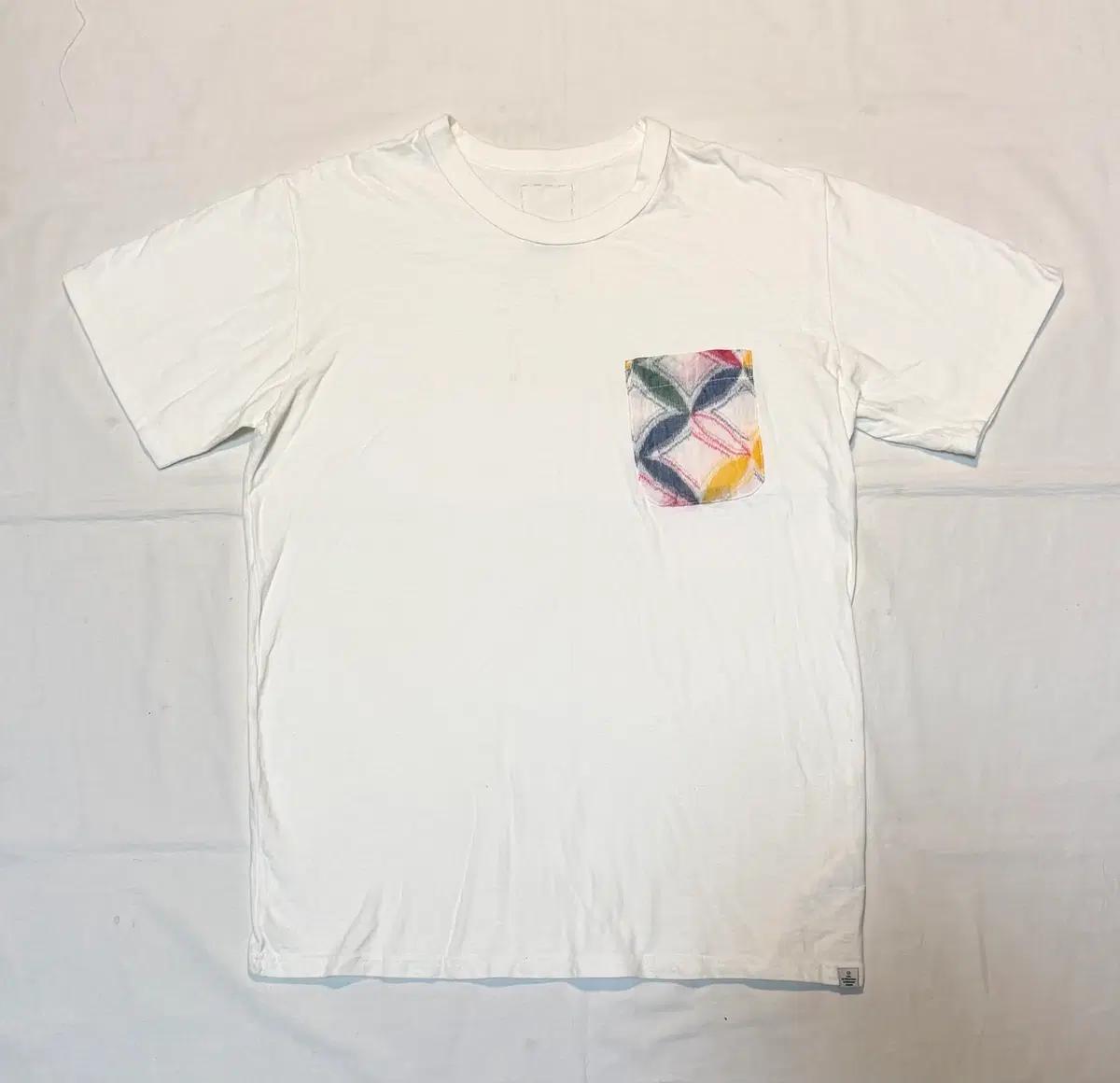 비즈빔 VISVIM 포켓 디테일 티셔츠 화이트