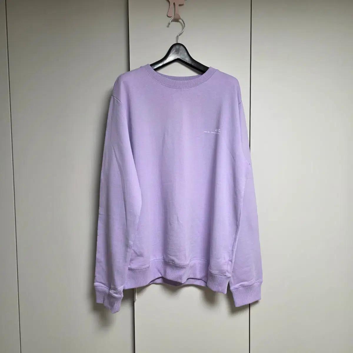 A.P.C 퍼플 맨투맨 티셔츠