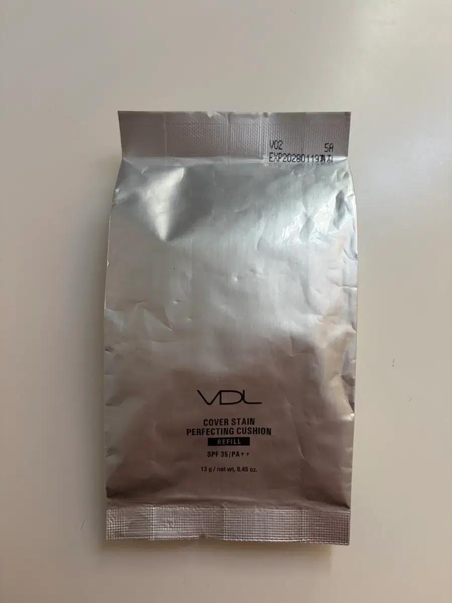 VDL 커버 스테인 퍼펙팅 쿠션 리필 V02