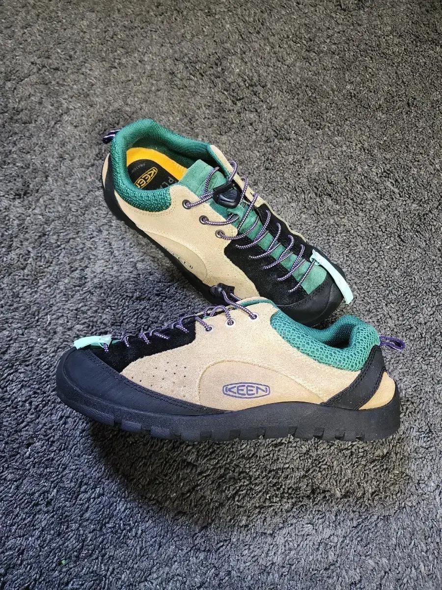 킨 KEEN 스웨이드