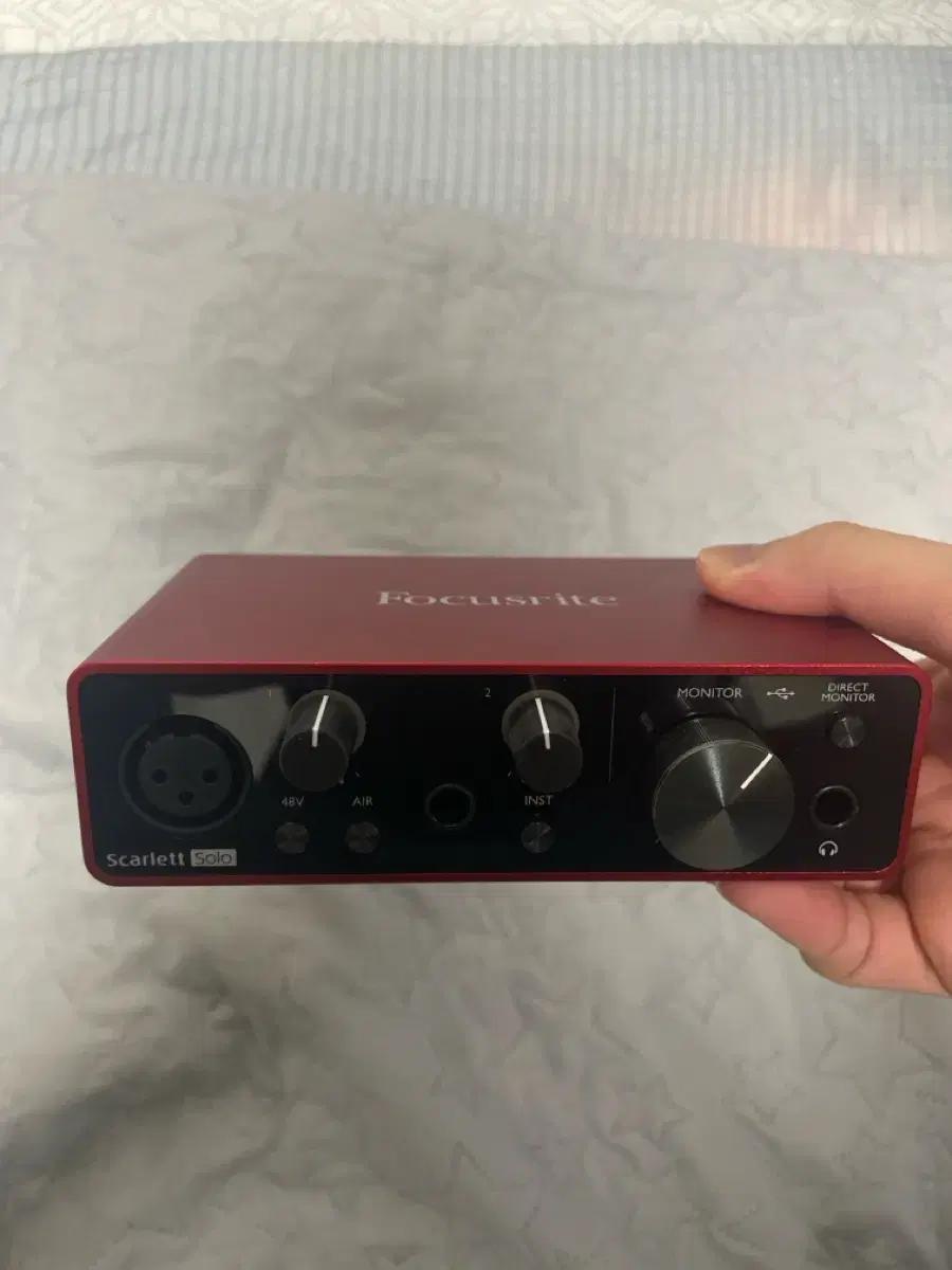Focusrite Scarlett Solo 오디오 인터페이스