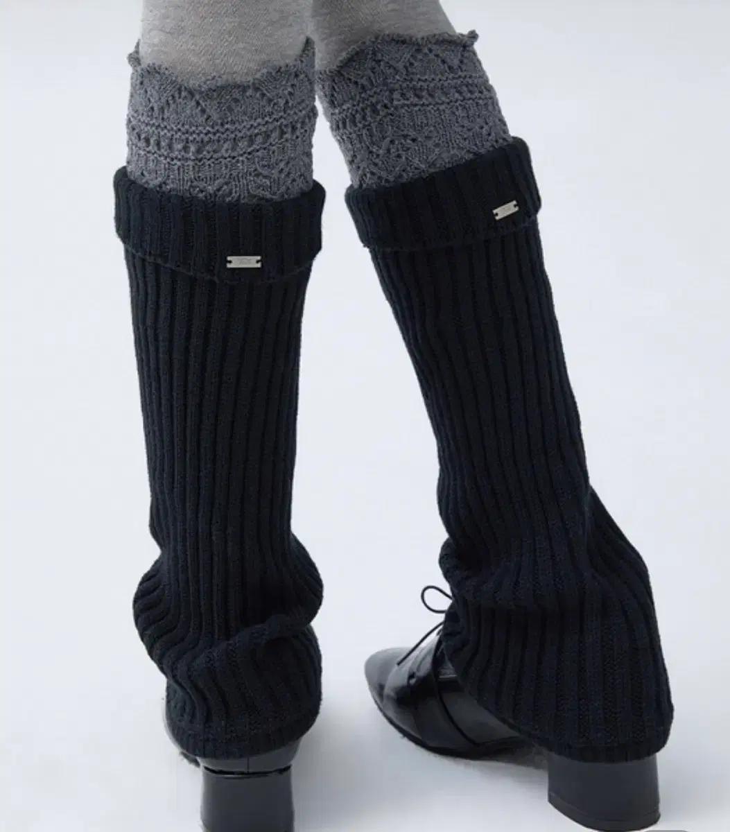 구해요) 더티스 폴디드 레그워머 그레이, 블랙 Thetis leg