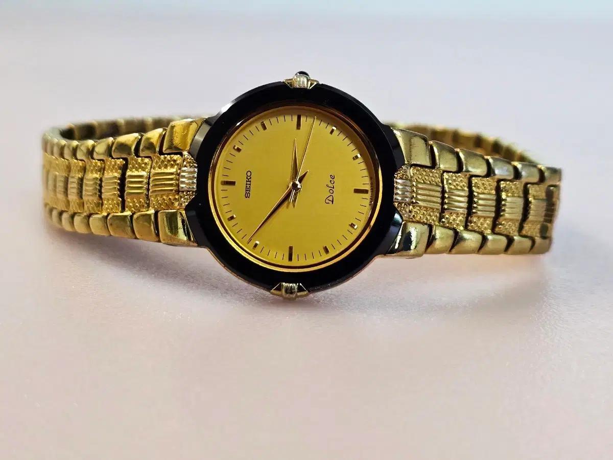 세이코 돌체(Seiko Dolce) 고급 금장 세라믹 드레스 워치
