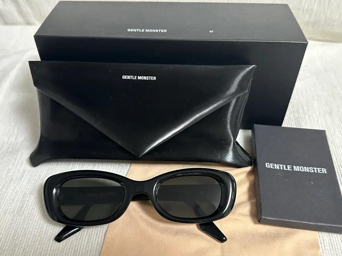 젠틀몬스터 탐부 블랙