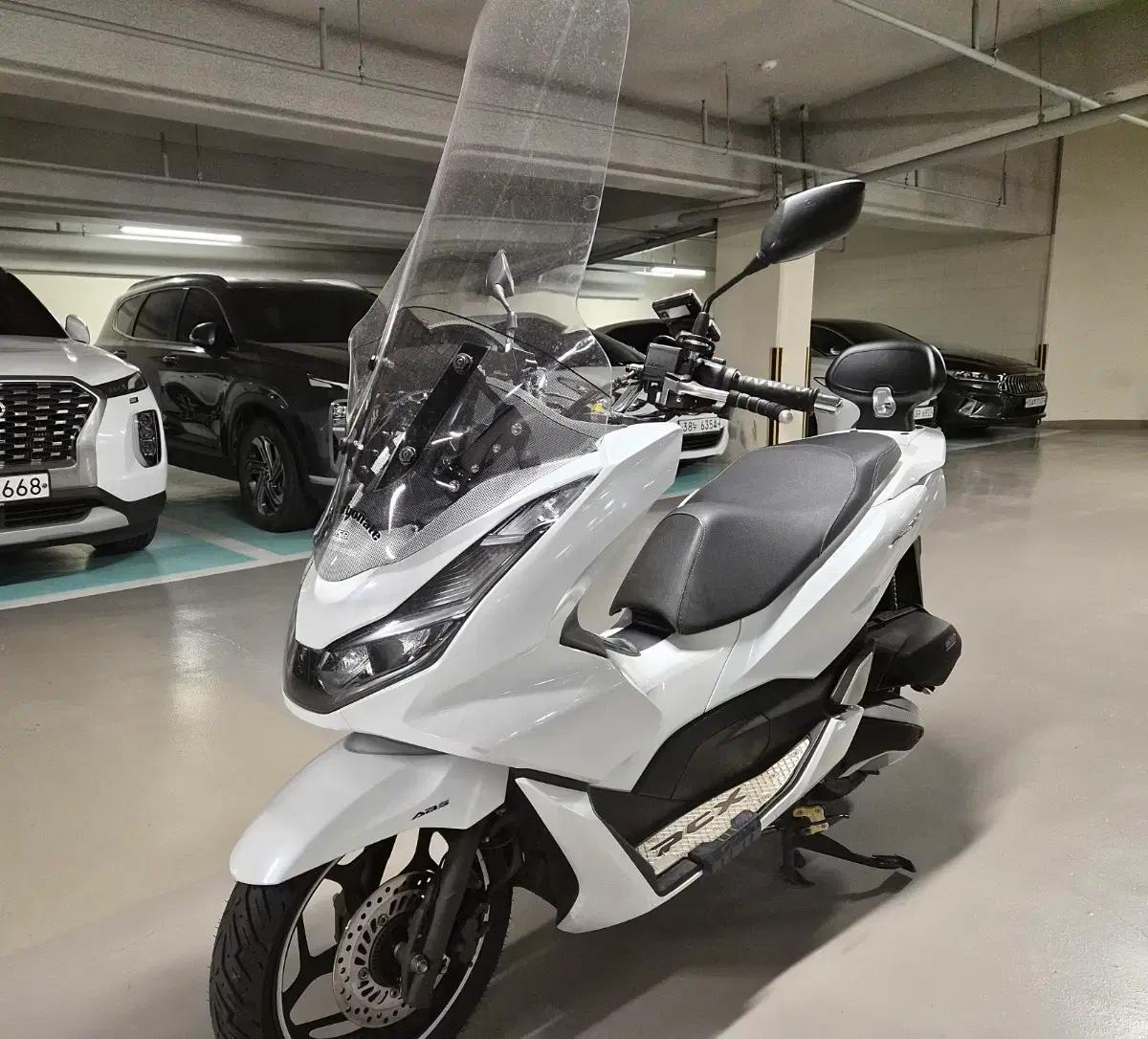 21년식 PCX125 ABS 깔끔한차량 팝니다