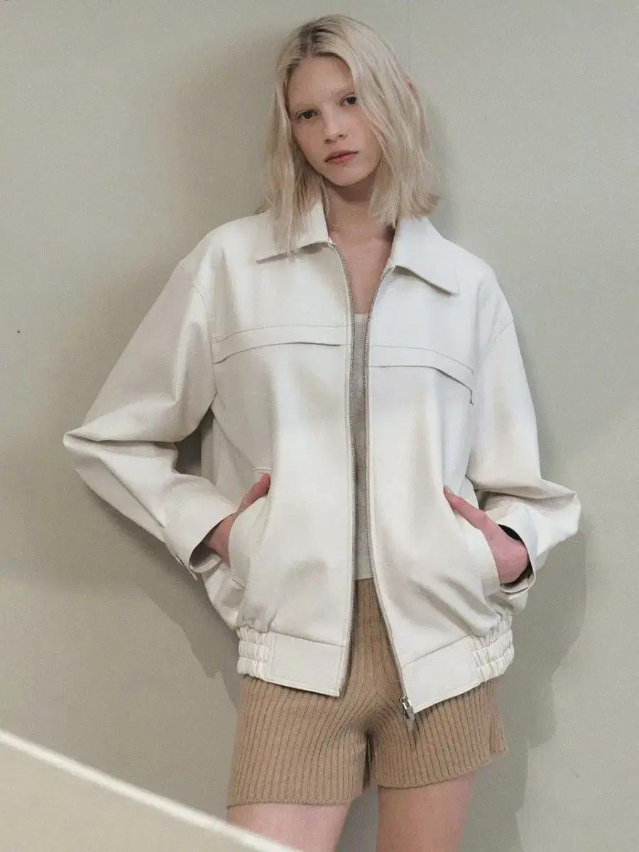 시티브리즈 에코 레더 자켓 아이보리 새상품