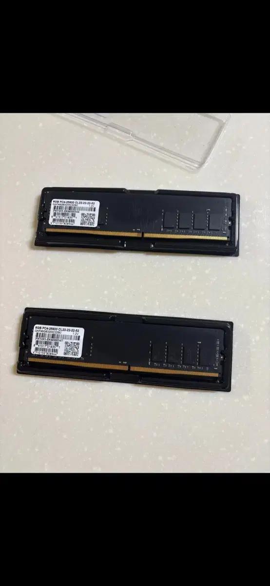 Ddr4 8GB PC4-25600 (3200) 램 2개 세트