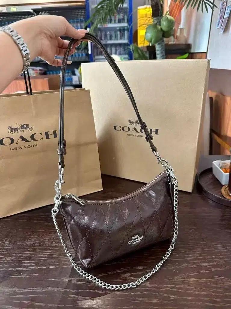 COACH   케이틀린 체인 바게트 크로스 브라운