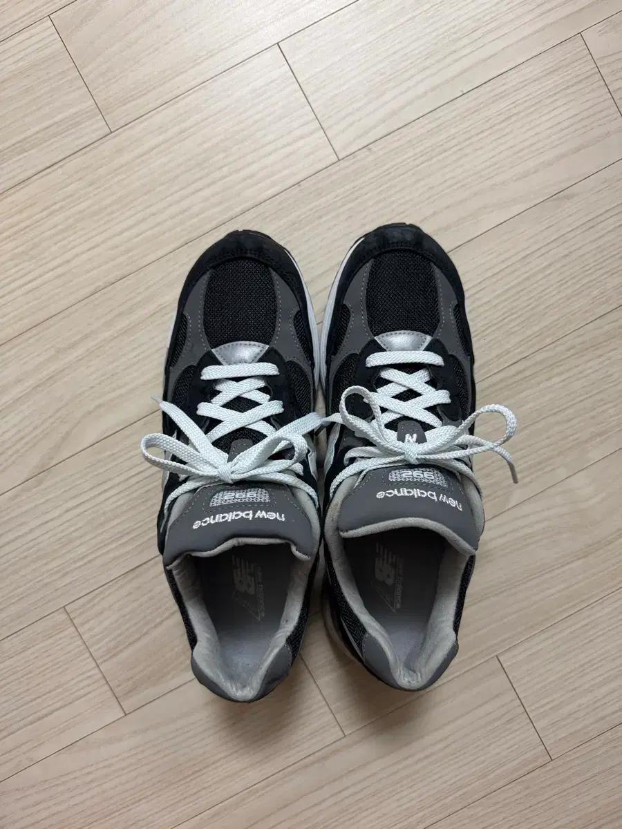 뉴발란스 992 블랙 그레이 275