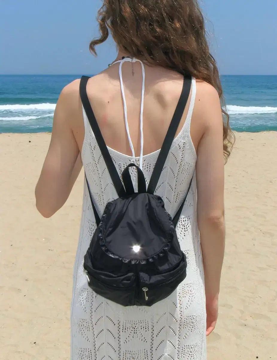 론론 러플 포인티드 미니 백팩 RUFFLE POINTED MINI BAC