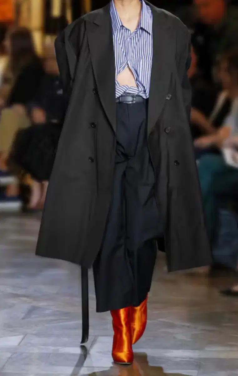 베트멍 x 브리오니 17FW 오버사이즈 더블브레스티드 코트 Brioni