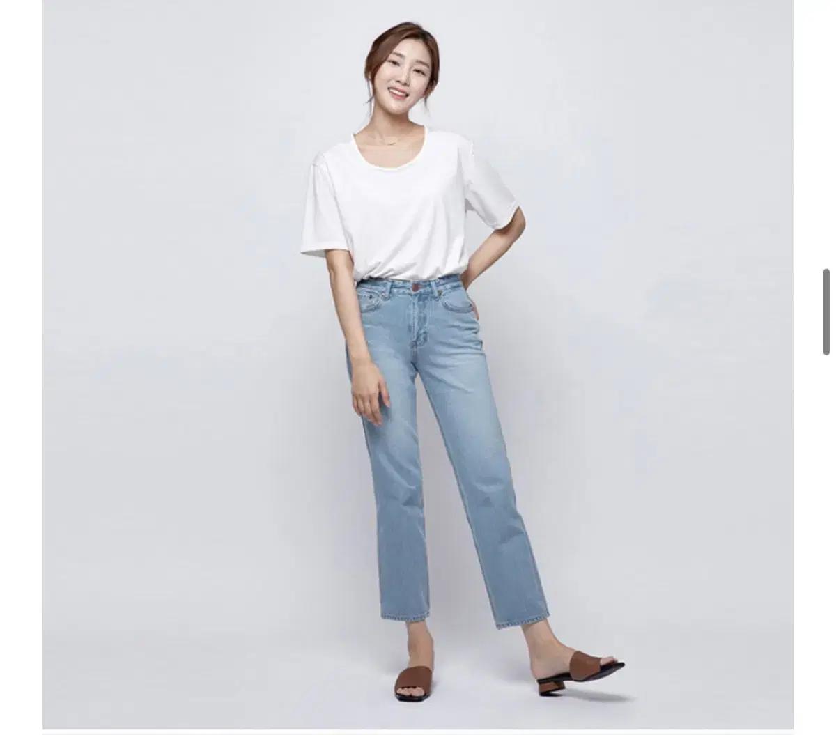 새상품 더춈미 pvcs 크롭 진