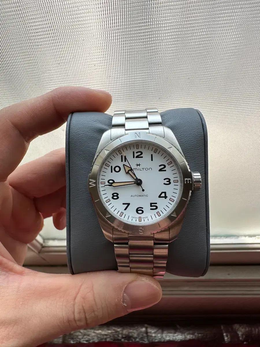 해밀턴 카키필드 익스페디션 37mm 흰판