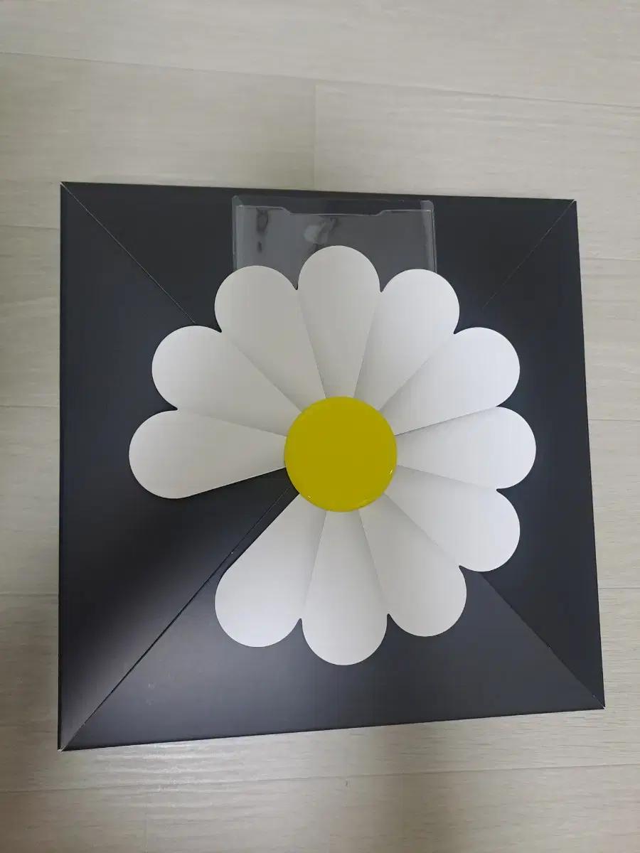 지드래곤 팸키트 페탈 버전 (미개봉)