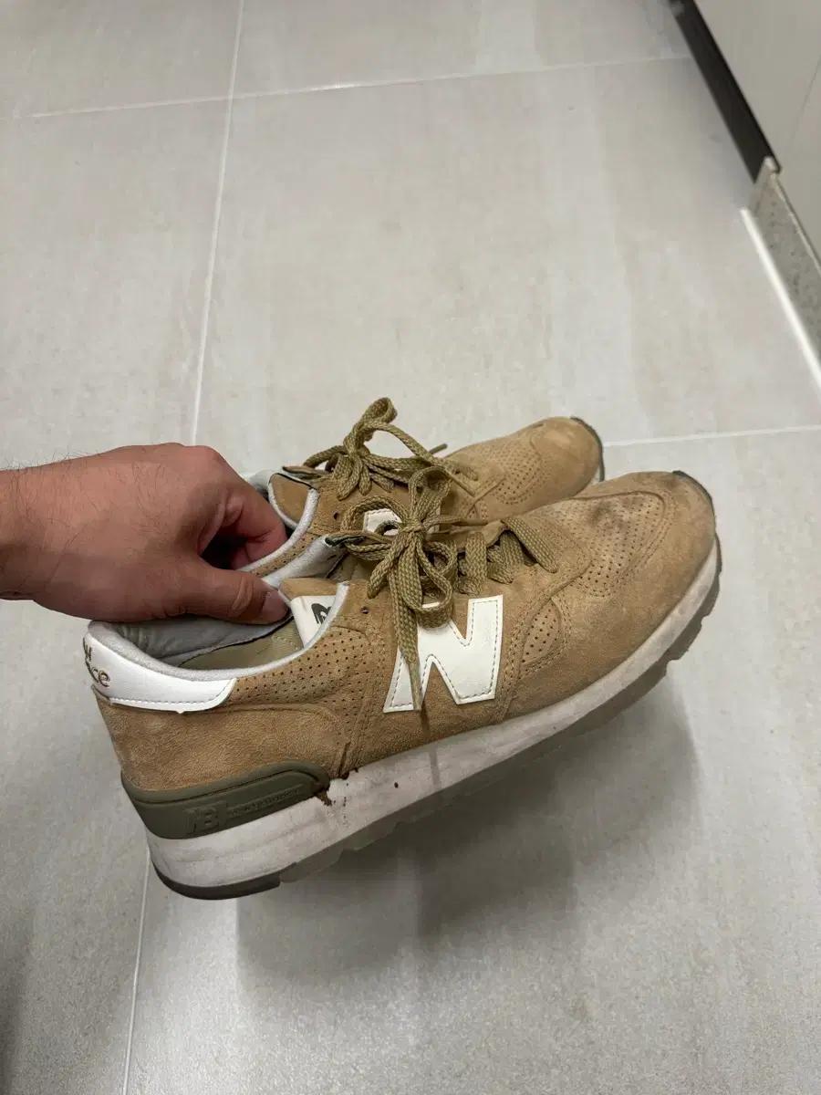 뉴발란스 990v1 cer