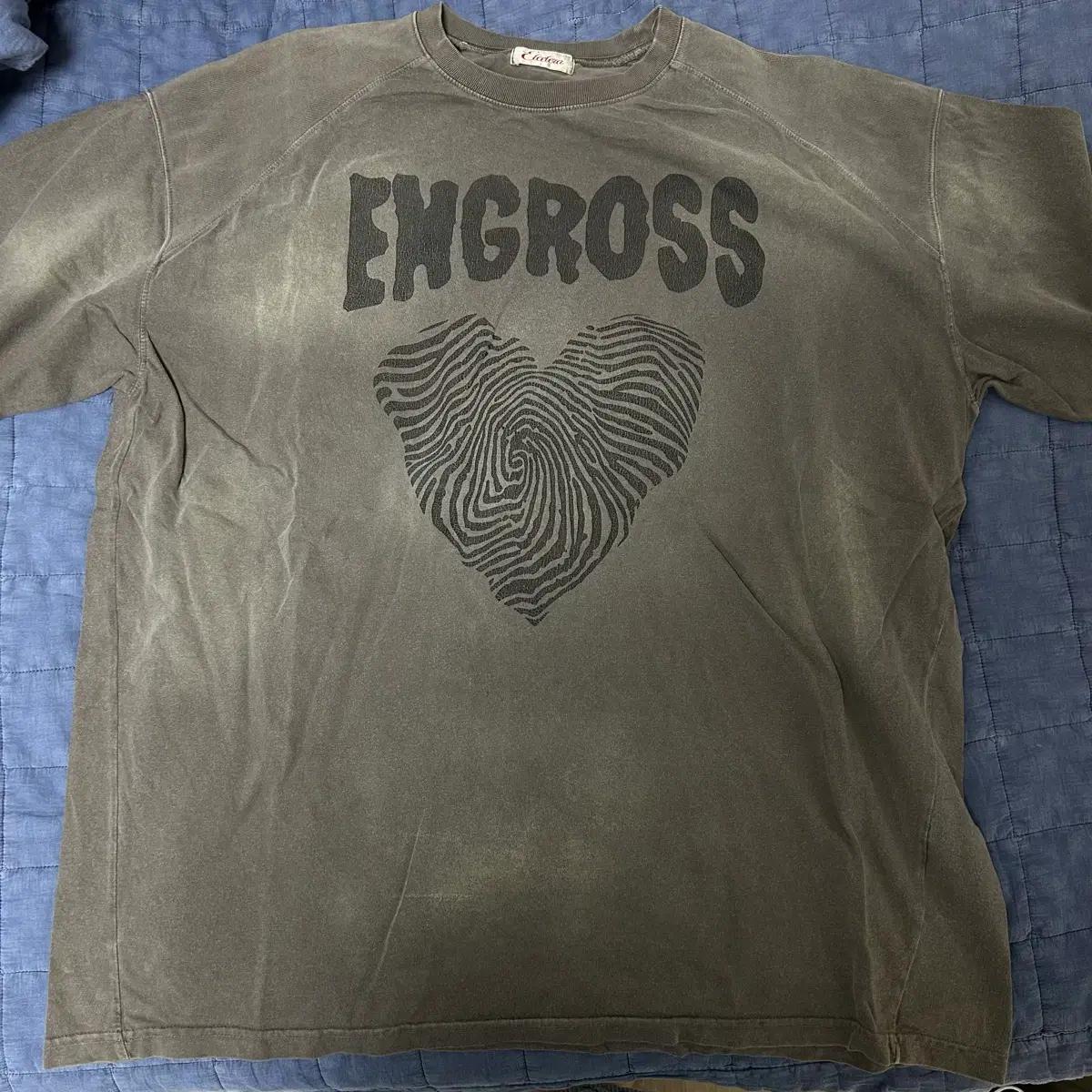 (M) etce 이티씨이 engross 하트 반팔티 브라운