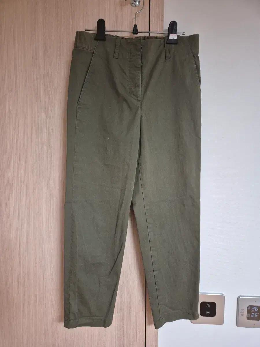 cos 카키색 면바지 여성용 바지
