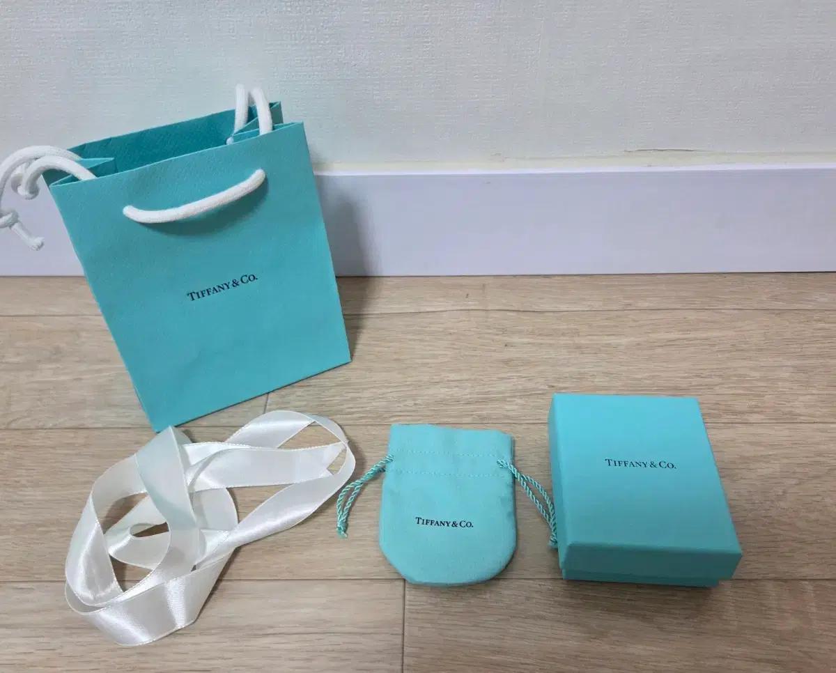 티파니앤코 쇼핑백 & 상자