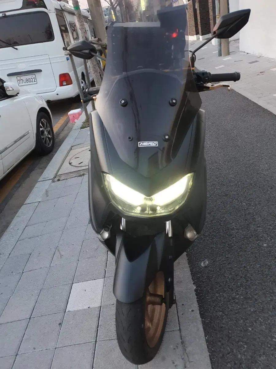 야마하 22년식 NMAX 엔맥스 125cc 블랙팝니다