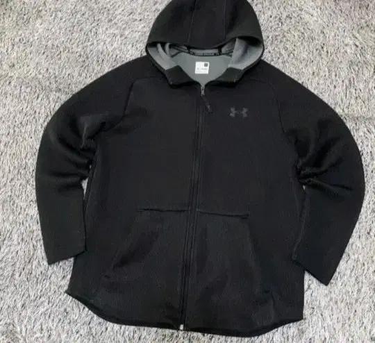 언더아머 블랙 후드 자켓 110/XXL