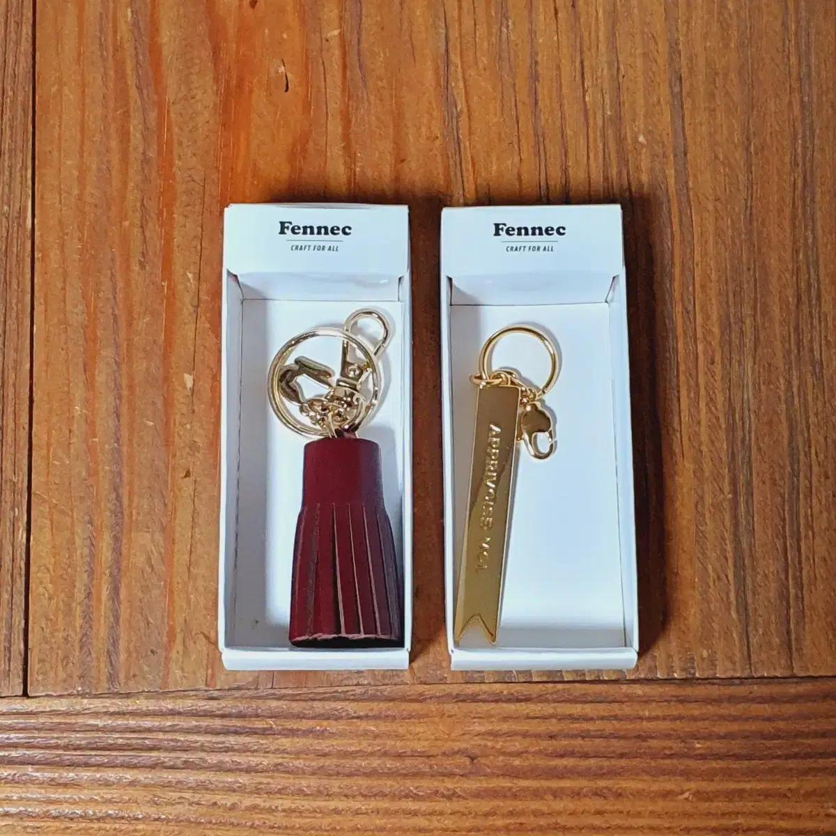 페넥 지갑 버건디 테슬+골드바