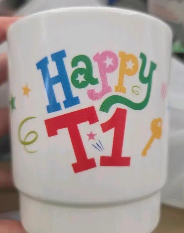 T1 Happy T1 머그컵 화이트