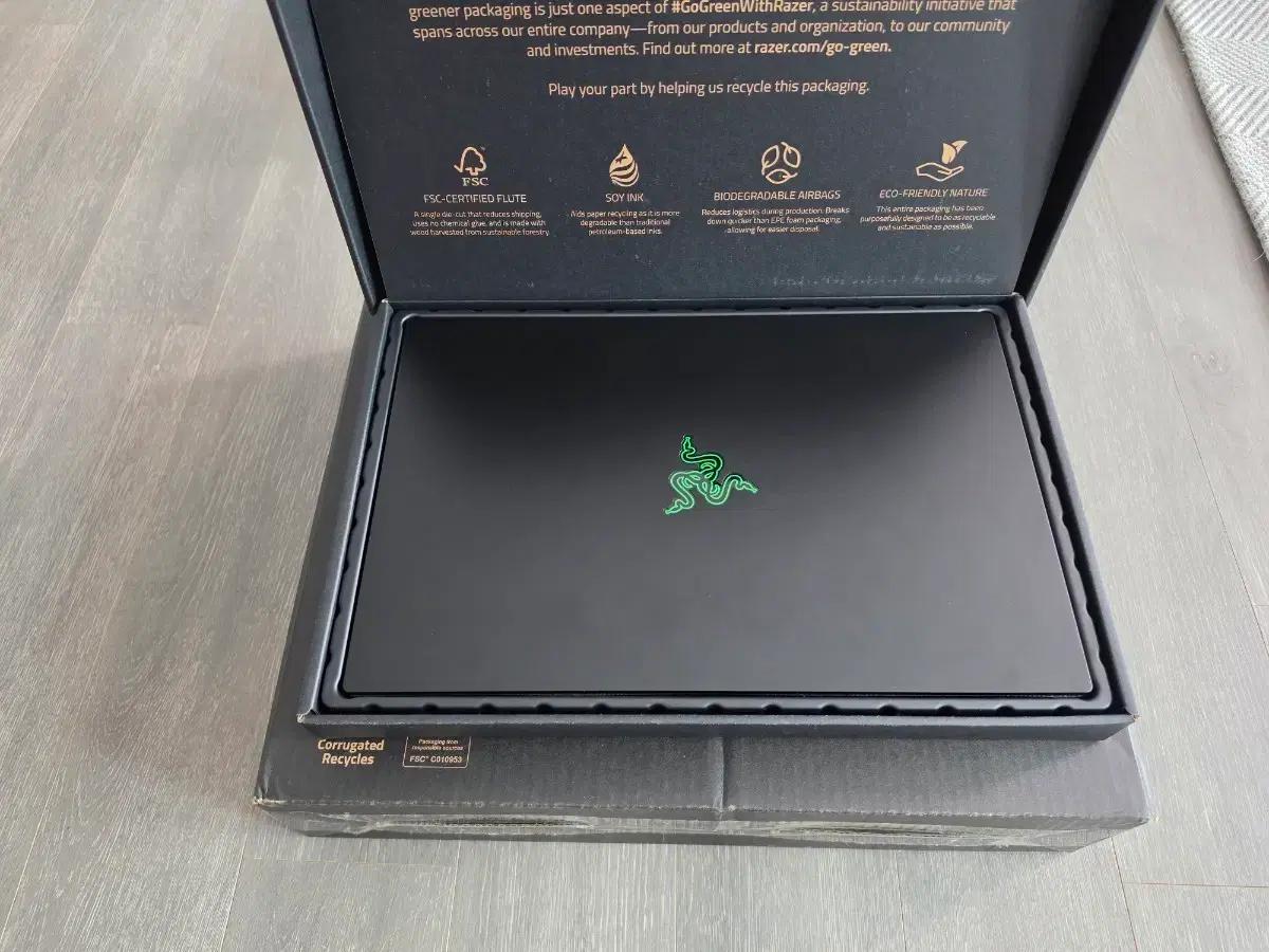 레이저 블레이드 15 4070 판매합니다!