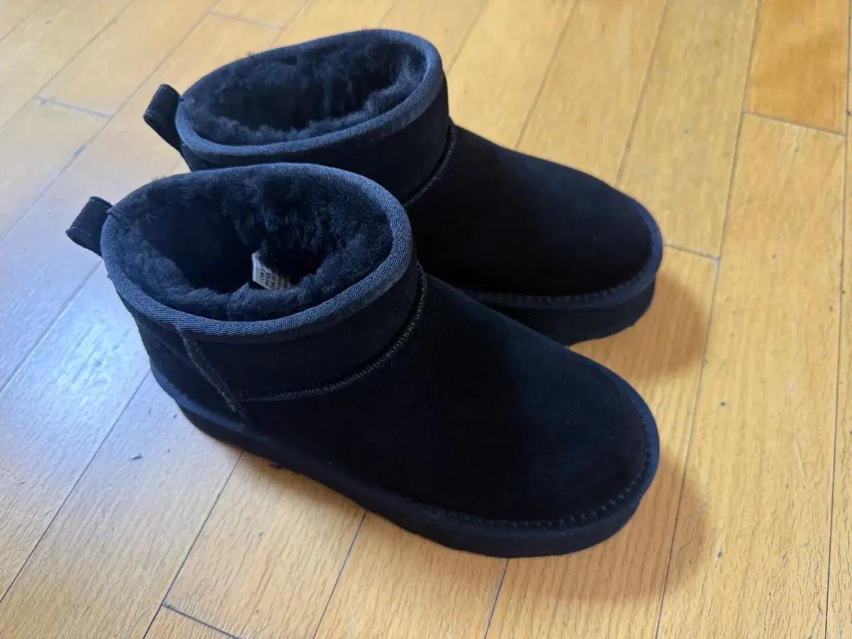 UGG 호주 어그 블랙 어그부츠 에버어그 울트라 미니 플랫폼 36사이즈