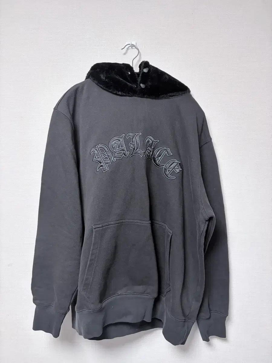 PALACE 팔라스 퍼 후드티 블랙 XL 판매랍니다.