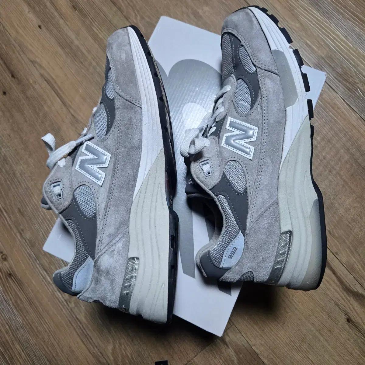 뉴발란스 M992 280