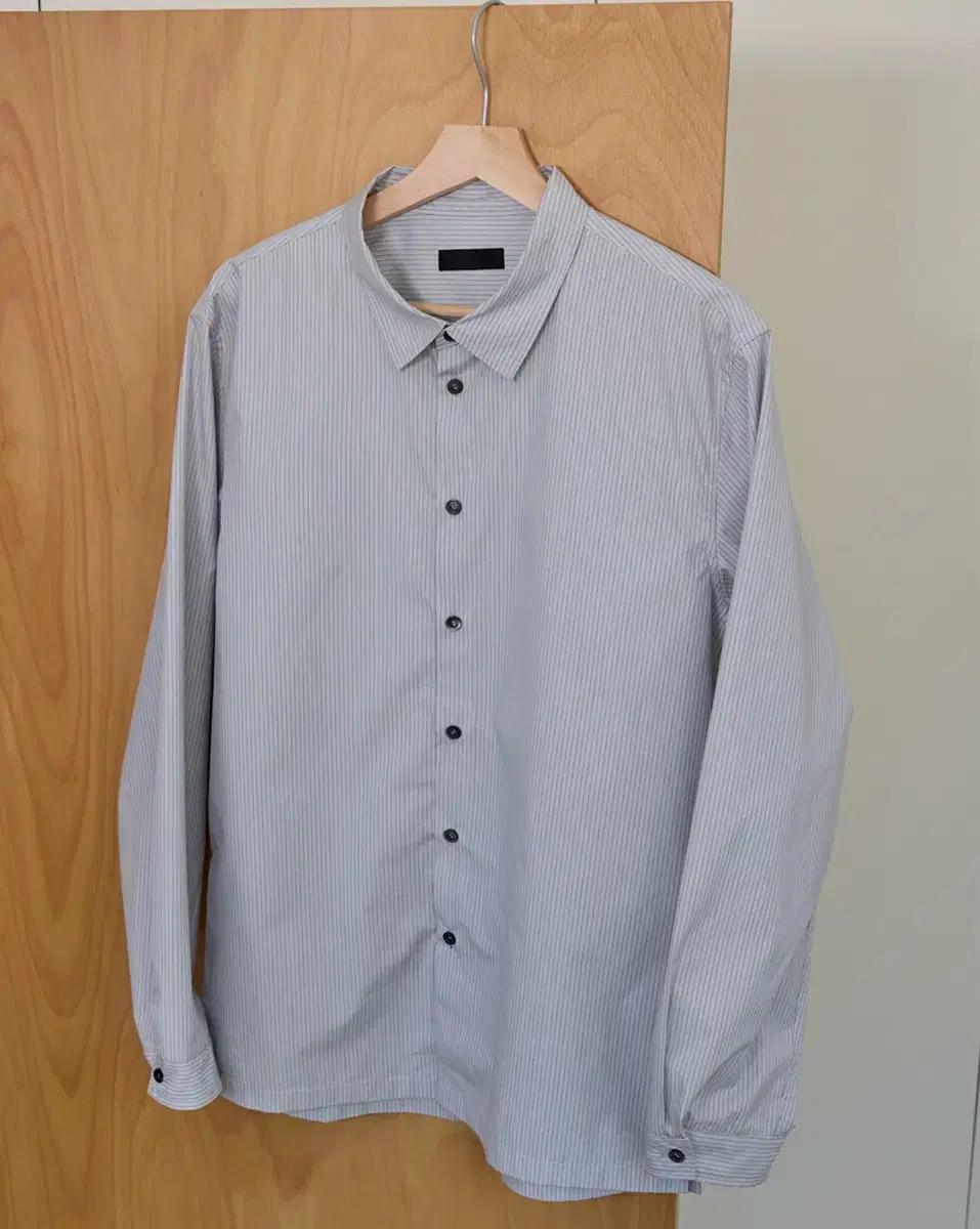 [OS] SERUS STRIPED SHIRTS GREY