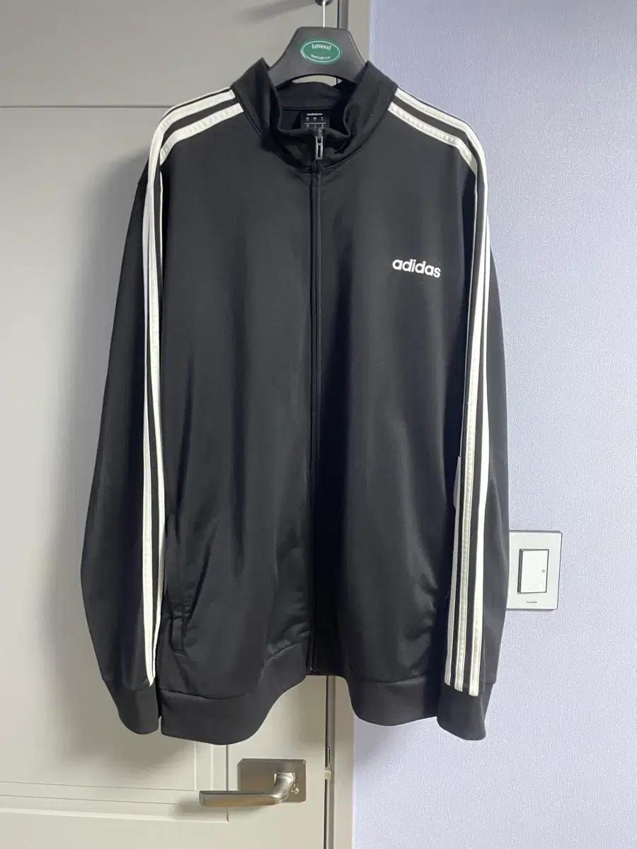 아디다스 저지 삼선 트랙탑 블랙 2XL 판매합니다